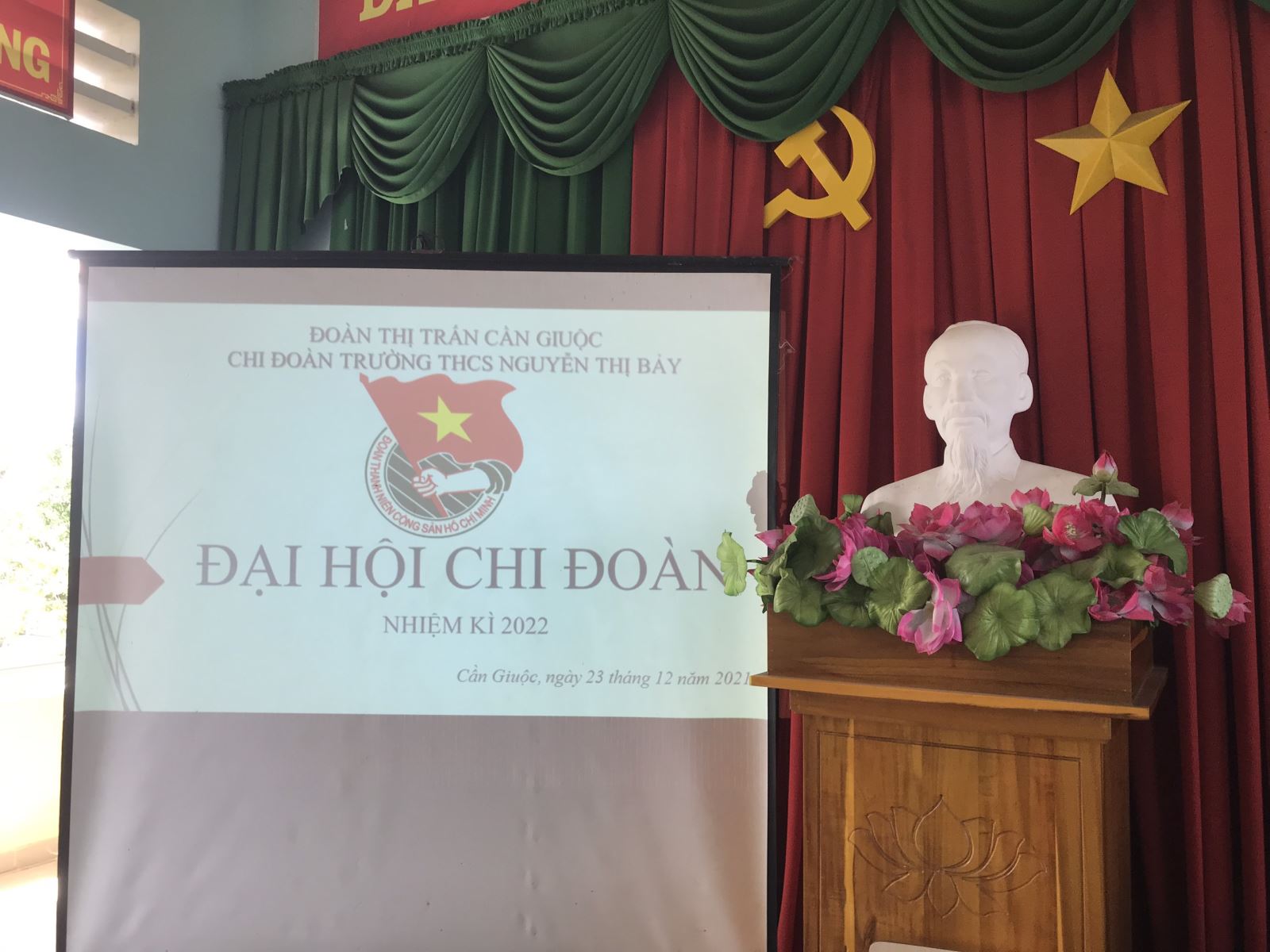 Đại hội Chi Đoàn  của trường THCS Nguyễn Thị Bảy